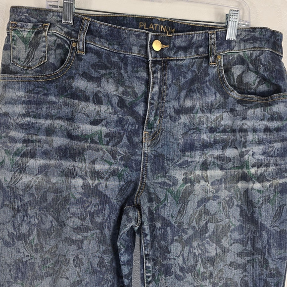 Chico's Platinum Floral Leaf Design Women's Denim Ankle Jeans 3 - L - Picture 2 of 7